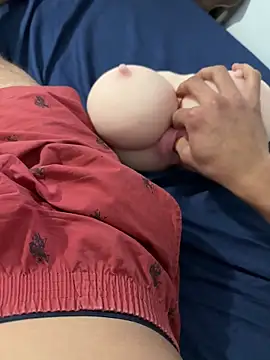 Snapshot of useedm chatting on November 13, 8:08 pm useedm online show from November 13, 8:08 pm