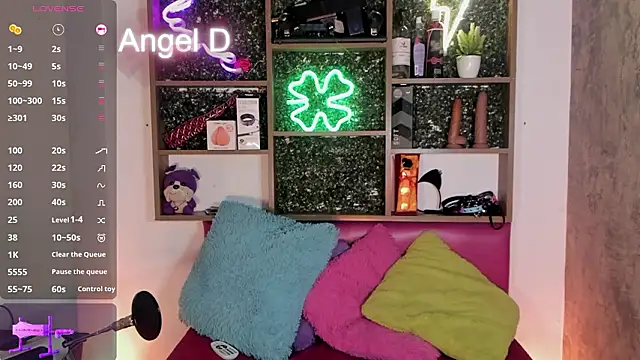 Angeldust19 online show from February 26, 4:11 am