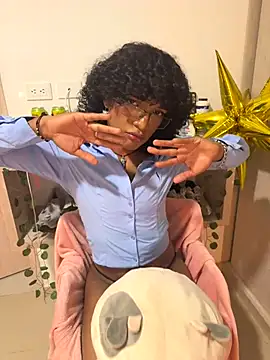 Snapshot of FemboyCarti chatting on November 14, 4:44 am FemboyCarti online show from November 14, 4:44 am