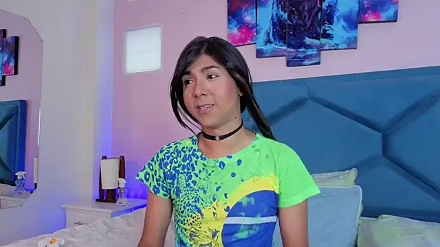 Hopemoretti online show from November 17, 5:30 pm