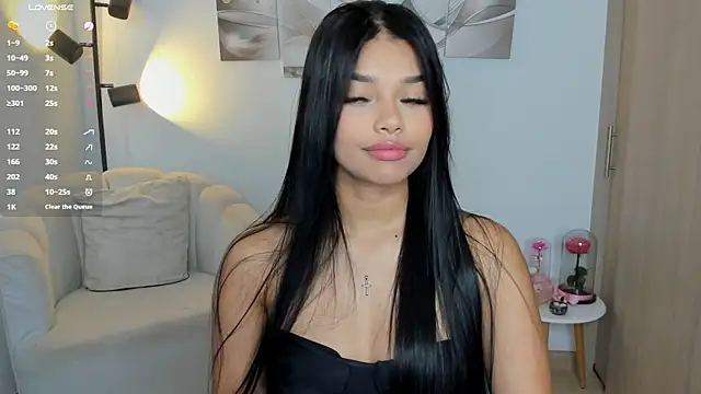 Snapshot of haileyflorez_ chatting on April 29, 5:30 pm haileyflorez online show from April 29, 5:30 pm