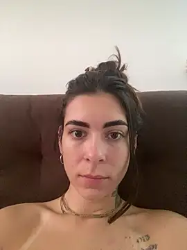 Snapshot of fer-nanda chatting on February 14, 2:58 pm fer-nanda online show from February 14, 2:58 pm