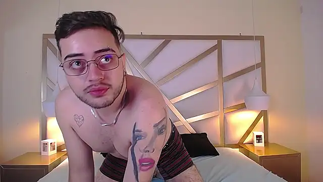 Ethan Greys online show from December 4, 4:11 am