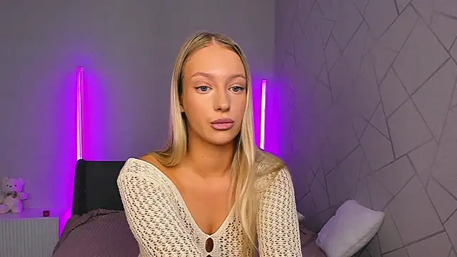 elldiana online show from June 13, 8:01 am