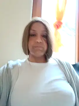 Snapshot of debora3 chatting on January 18, 2:21 pm debora3 online show from January 18, 2:21 pm