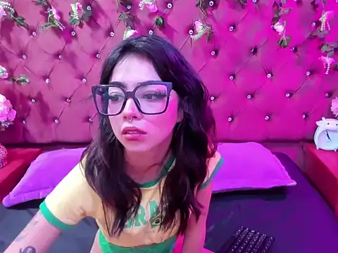  Ivy Luna online show from January 8, 9:06 pm