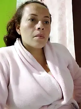 Rouse hot  online show from March 31, 12:45 am