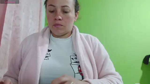 Rouse hot  online show from April 22, 10:39 am