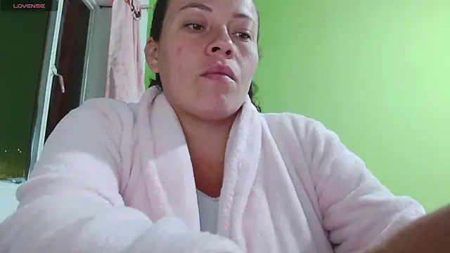 Rouse hot  online show from June 6, 2:05 am