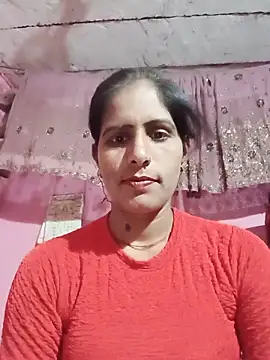 Snapshot of Pirvesh_singh chatting on May 17, 8:05 pm Pirvesh singh online show from May 17, 8:05 pm