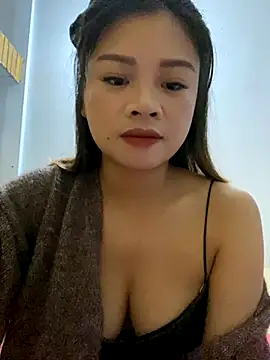 sara-xx online show from December 5, 3:26 am