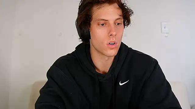 alex islivee online show from April 1, 10:29 pm