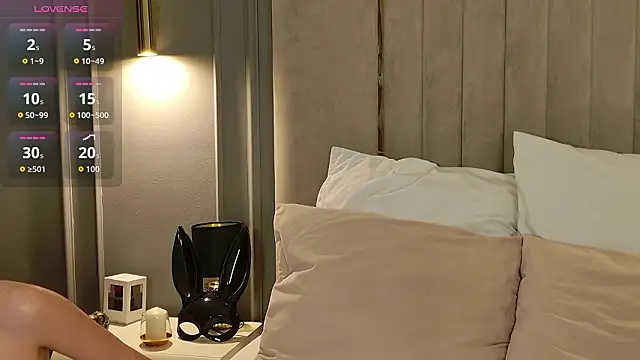 RileyHeaven online show from February 19, 7:43 pm