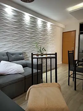 Snapshot of BelleRune chatting on February 15, 7:17 pm BelleRune online show from February 15, 7:17 pm