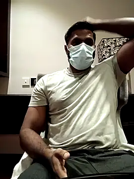 Snapshot of frolicme456 chatting on November 17, 2:01 pm frolicme456 online show from November 17, 2:01 pm