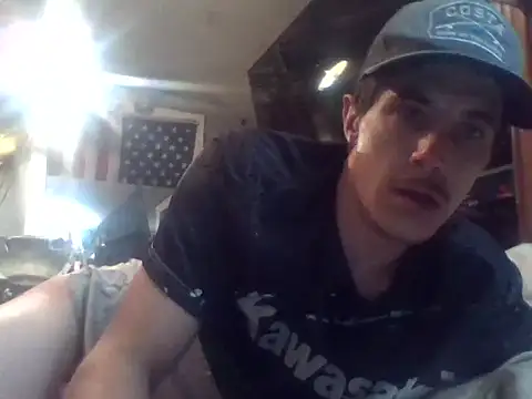 Snapshot of dickencidr chatting on May 11, 2:06 am dickencidr online show from May 11, 2:06 am