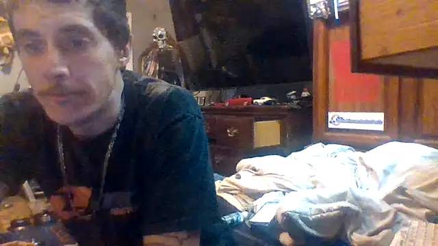 Snapshot of dickencidr chatting on May 13, 2:31 am dickencidr online show from May 13, 2:31 am
