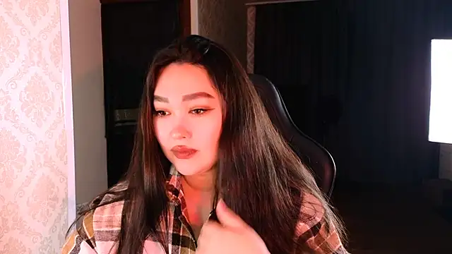 Emma Uilson online show from November 30, 2:21 pm