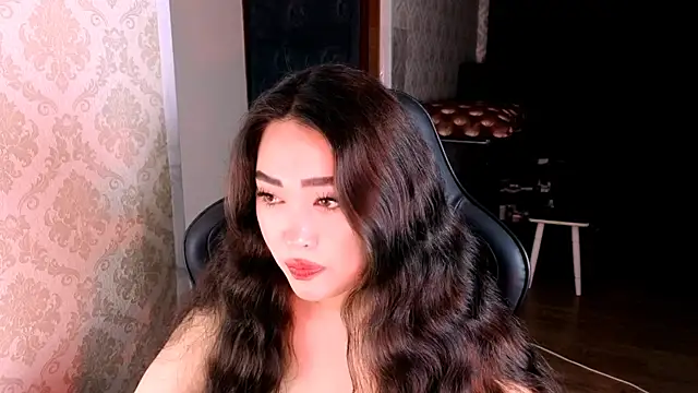 Snapshot of Emma_Uilson chatting on August 1, 3:00 pm Emma Uilson online show from August 1, 3:00 pm