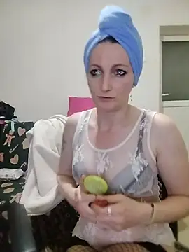 CrazyMaya39 online show from April 21, 9:39 pm