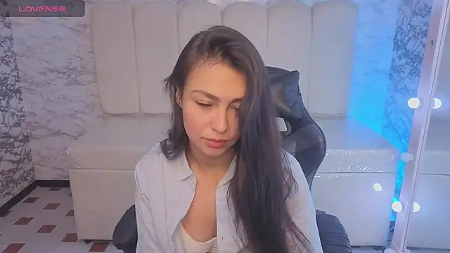 Maleja v  online show from November 21, 1:21 pm