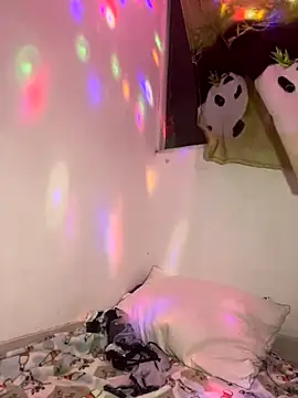 lizmy online show from December 20, 5:03 am