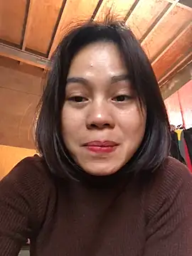 Trangbabylove online show from February 6, 4:39 am