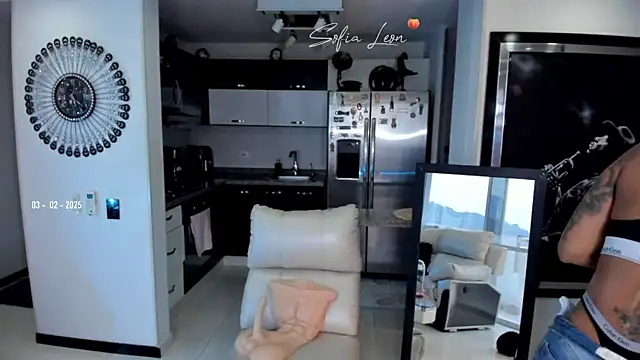 Snapshot of sofiasexhot chatting on February 3, 10:21 pm sofiasexhot online show from February 3, 10:21 pm