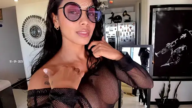 Snapshot of sofiasexhot chatting on September 10, 1:00 pm sofiasexhot online show from September 10, 1:00 pm