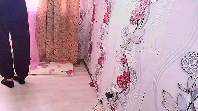 KristinaScott online show from November 24, 9:20 am