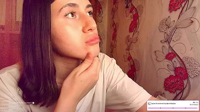 KristinaScott online show from December 15, 7:07 pm