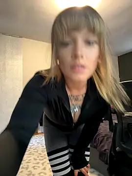 sofrancy online show from November 23, 3:23 pm