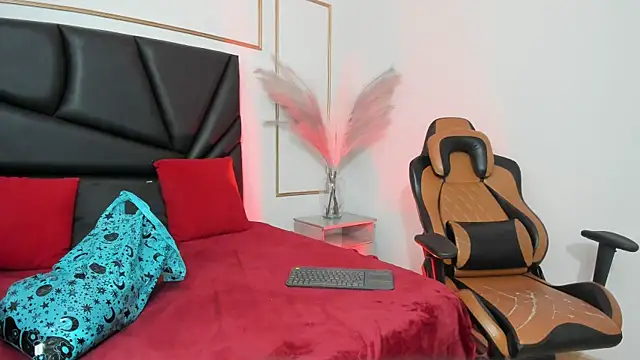 Emily Frostt online show from January 7, 8:11 pm