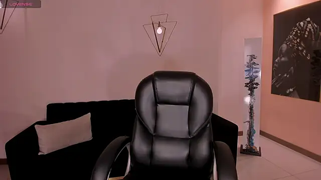 HaileyRoss  online show from June 11, 11:58 pm
