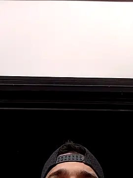 Snapshot of Davidgnzz1993 chatting on November 15, 9:00 pm Davidgnzz1993 online show from November 15, 9:00 pm