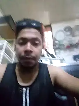 louishotlatinboy online show from November 17, 6:14 pm