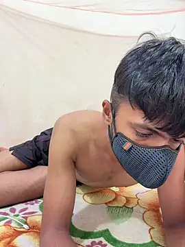 Snapshot of syndyc1 chatting on March 5, 5:03 am syndyc1 online show from March 5, 5:03 am