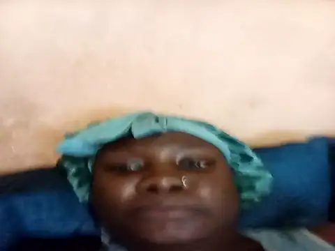 Snapshot of Kitty086 chatting on November 15, 12:02 pm Kitty086 online show from November 15, 12:02 pm