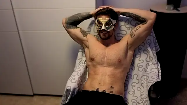 Mystery Mark online show from November 21, 8:40 pm