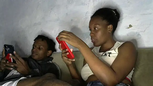 Snapshot of Mari_clau_hot chatting on November 17, 10:59 pm Mari clau hot online show from November 17, 10:59 pm