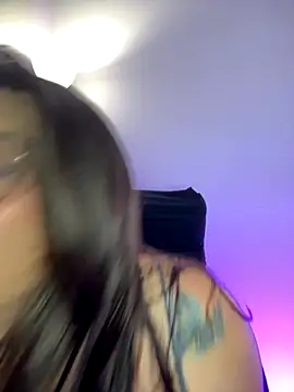 Snapshot of kaily_monroe chatting on November 18, 10:03 pm kaily monroe online show from November 18, 10:03 pm