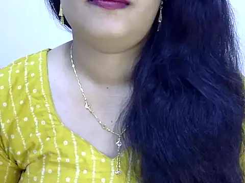 Muskan Jha online show from May 24, 1:32 am