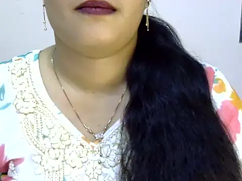 Muskan Jha online show from June 23, 1:53 pm