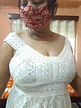 Snapshot of Cute-richa1 chatting on February 24, 5:16 am Cute-richa1 online show from February 24, 5:16 am