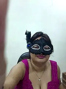 Snapshot of Cute-richa1 chatting on March 14, 5:07 pm Cute-richa1 online show from March 14, 5:07 pm