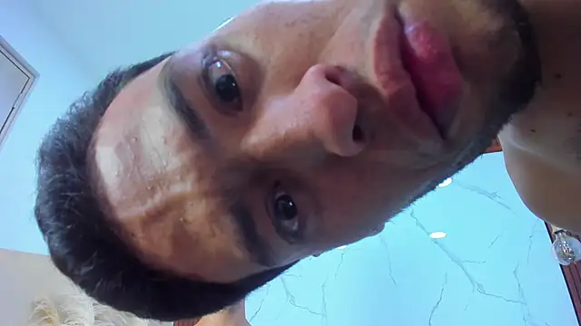 Loversinfire2 online show from December 14, 10:36 pm