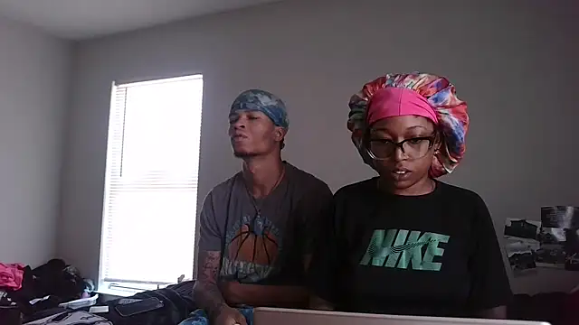 stellakobra online show from April 16, 5:47 pm