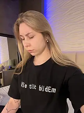 -SaraBlack- online show from April 18, 5:17 pm