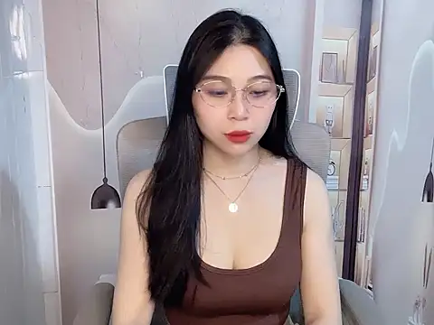 Lousii online show from April 22, 12:28 pm