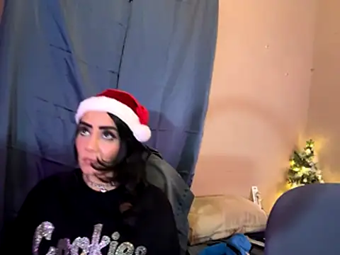 Snapshot of kittycat202501 chatting on December 18, 9:59 am kittycat202501 online show from December 18, 9:59 am